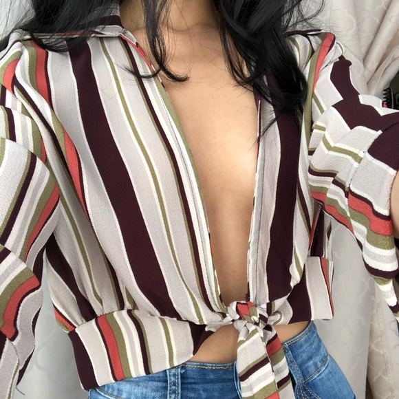 Ruti crop top 😍 - Picture 3 of 3